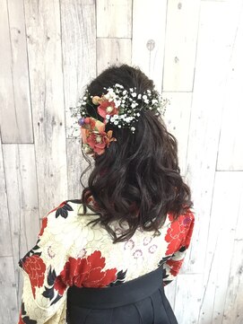 ヘアースペース ムーン(Hair Space MOON) 卒業式シーズンのヘアーセットと袴の着付け早朝から取り掛かりOK