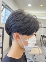 バース バイ ハピネス(BIRTH by happiness)&nbsp;毛流れセンターパート　刈り上げニュアンスパーマ