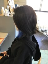 アトリエパルファム&nbsp;大人っぽ☆切りっぱなしボブ☆インナーカラー・ブルー