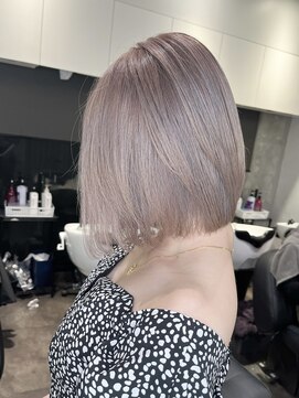 エリーツ 表参道(elyts) BOB