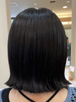 アルターリール(aL ter Rire)&nbsp;黒髪/グレーベージュ/レイヤーロング/前髪パーマ