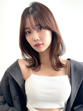 ヴェイン 渋谷(vain) くびれ巻き ミディアムレイヤー ひし形シルエット セミディ