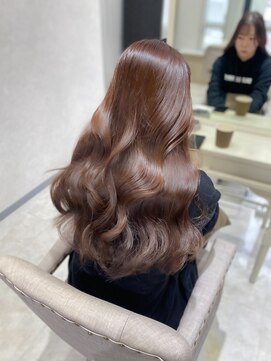 コア 梅田茶屋町店(Core) 髪質改善　艶髪　愛され韓国風　前髪カット 小顔　梅田