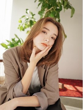 ラヴィズム(LUVISM) レイヤーミディアムベージュ万代新潟駅前