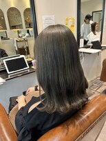 ヴィコロ(vicolo) カーキグレージュ