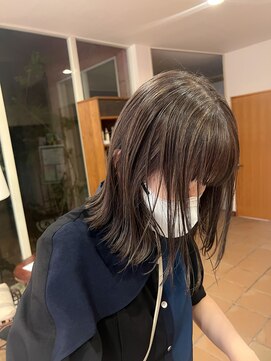 ユウヘアー 千代田橋店(U Hair) 切りっぱなしスタイル/外はねスタイル/極細ハイライト