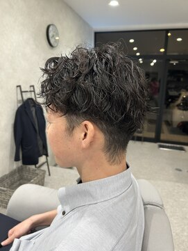 バーバーサンクチュアリ(Barber Sanctuary) 大人スパイラルパーマ
