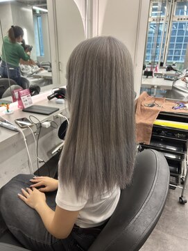 エイト 立川店(EIGHT) シルバーグレージュカラー