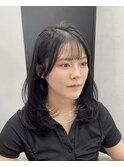 ミディアムレイヤーカット　ダークアッシュ　髪質改善　赤坂見附