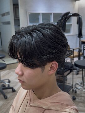 レイズ 名古屋(RAYS) 名古屋センターパートフェザーヘア