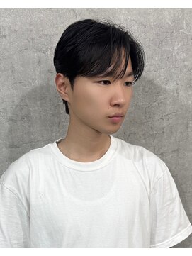 エイル 北堀江(Eir) 毛流れ コンマ 韓国ダウンパーマ カルマパーマ 韓国アイドル風