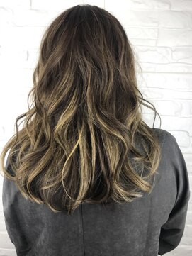 ルービック 難波(Rubik's) Rubikカラーデザイン