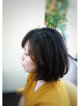 シク(SiQ) ★大人かわいい★ふんわりボブ