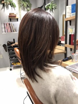 ミッシェル アフロート(michelle afloat) 20代30代40代小顔ふんわり動き簡単まとまるツヤのカーブカット