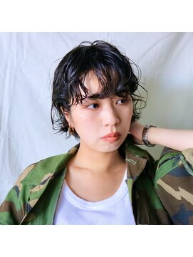 ハーヒム(her him) her.him/tominaga44