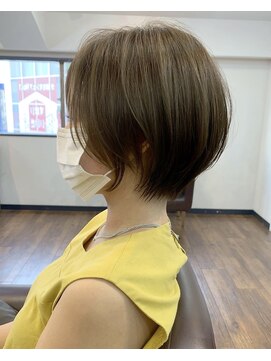 レイラバイアフロート 吉祥寺(Lila by afloat) 【畑中正敏】20代30代40代◎小顔丸みくびれショート、ボブ