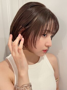 ヴィオットバイサロン(Viot by Salon)の写真/【似合わせ小顔カット+2Stepトリートメント6600円】立体感のあるショート・ボブで魅力を更に引き出します♪