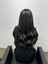 イオエ 岡本(ioe)&nbsp;黒髪/グレーベージュ/レイヤーロング/前髪パーマ/艶髪/髪質改善