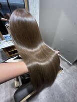 マーシュ 梅田(marshu)&nbsp;【梅田/大阪】ストレート＋黄金比韓国カット