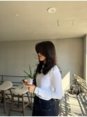 大人外国人風セミロングレイヤー:Maho Toda