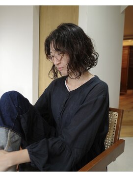 アン(awn) 【無造作パーマ】