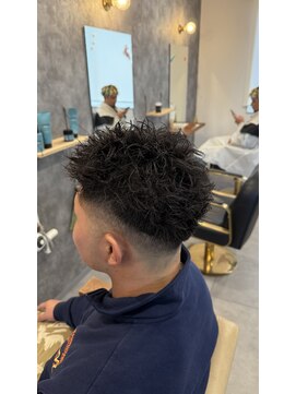 仏陀パーマ/スパイキーパーマ/フェザーパーマ［大分駅］