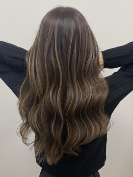 マーシュ ルーヴェ(marshu Luve) 白髪もぼかせるハイライト