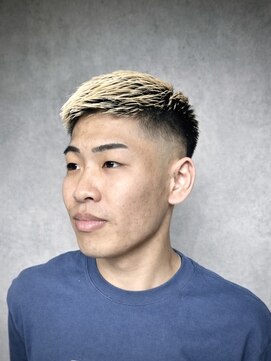 ジ オブスキュア(THE OBSCURE) 金髪フェード