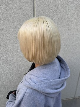 ギークス(GEEKS) 【GEEKS渋谷】ホワイトブロンド/ホワイトカラー/ハイトーンボブ