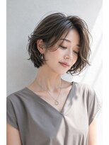 アッシュ 学芸大学店(Ash) ショートボブ/大人女性/グレーアッシュ/白髪ぼかし/脱白髪染め