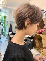 アイドットプラス 札幌大通り(i.+ODORI)&nbsp;前髪あり小顔くせ毛カバーベージュカラー丸みショートボブヘア
