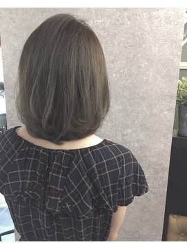 ロンド ルージュ 銀座店(Lond rouge) 担当【遠藤　駿】ブリーチ無しでできるカーキグレージュボブ☆