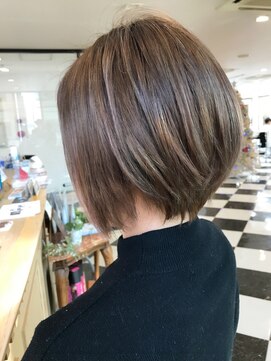 パッション 茨木店(Passion) グレーアッシュボブ