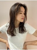 大人可愛い レイヤーロング 顔まわりレイヤー 毛先ワンカール