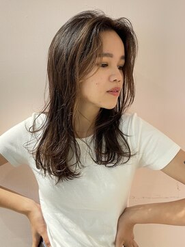 ピークアブー アヴェダ アトレ恵比寿(PEEK-A-BOO AVEDA) 大人可愛い レイヤーロング 顔まわりレイヤー 毛先ワンカール