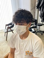 モーブ(MAUVE)&nbsp;ツイストスパイラルパーマメンズマッシュツーブロック刈り上げ