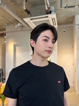 コンティニュー オモテサンドウ(CONTINUE OMOTESANDO) CONTINUE(表参道)メンズ韓国風立ち上げコンマバング