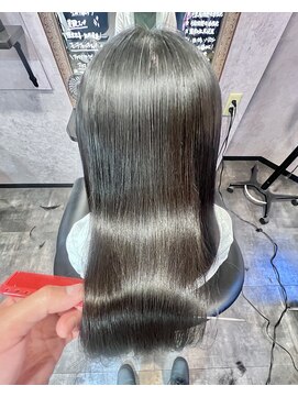 ヴィダ クリエイティブ ヘアーサロン(Vida creative hair salon) プレミアム髪質改善 ビフォーアフター