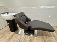 ムク バイ バララット ヘアー(MUKU by ballarat hair)の雰囲気（長時間の施術でも首や肩に負担の少ない『YUMEシャン』使用。）