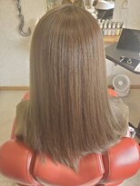 バルビエーレ アーディ(Barbier Adi) 艶髪トリートメント