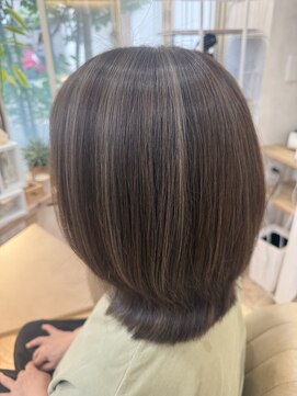 美容室ゆみ 白髪ぼかしハイライト