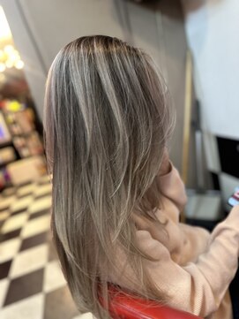 ロック フィールド ベージュバレイヤージュ