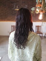 ジャンナ(Janna)&nbsp;ロング×パーマ