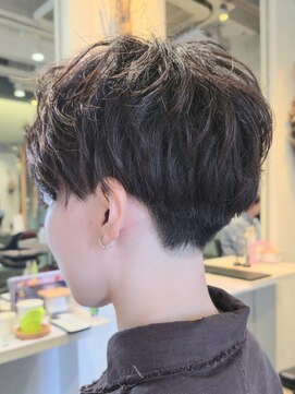 トリコ ショップアンドヘアサロン(tricot shop hair salon) 骨格映えボーイッシュショート×ニュアンスパーマ　フクザワ