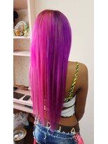 美容室イーナ(e na)&nbsp;特殊カラーの派手系エクステ