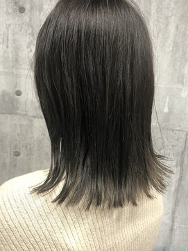 エンド(END) アッシュブラウン/外ハネボブ