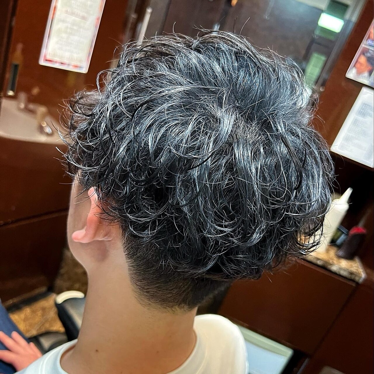 緩めツイストパンチパーマ：L153468374｜ヒロギンザ 新橋日比谷口店