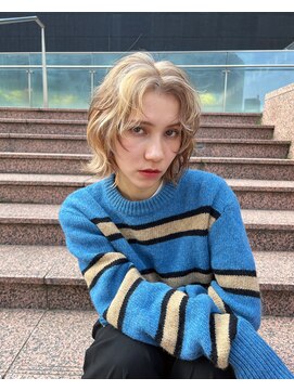 ビューズ オオサカ(VIEWS OSAKA) ブリーチカラー＋ローライト