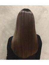 【縮毛矯正・ストレート】　上品で自然なずっと願うストレートヘア