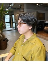 色気あるミディアムセンターパートスタイル　2【影山】